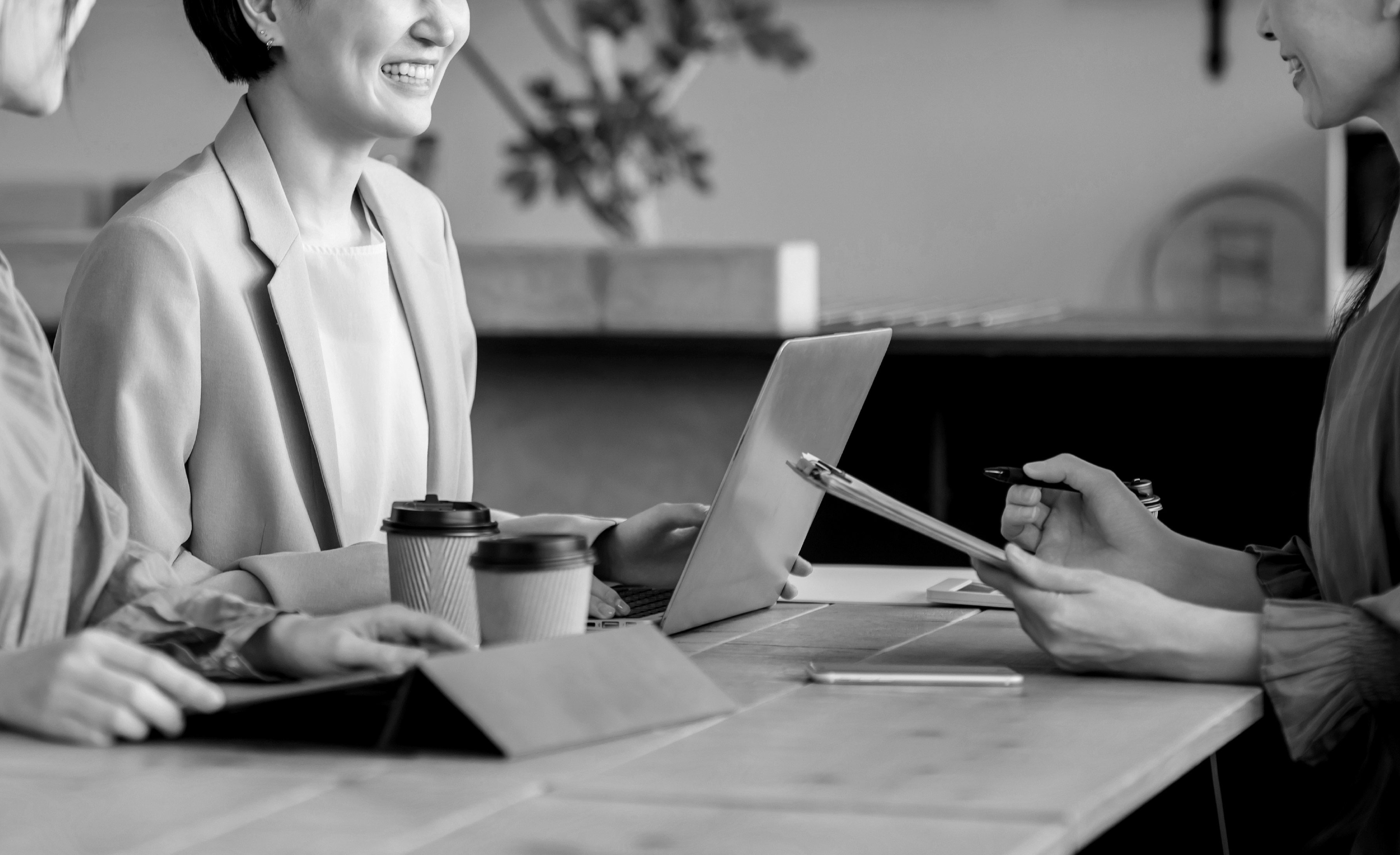 今を戦う企業に未来を切り拓くデザインと戦略を